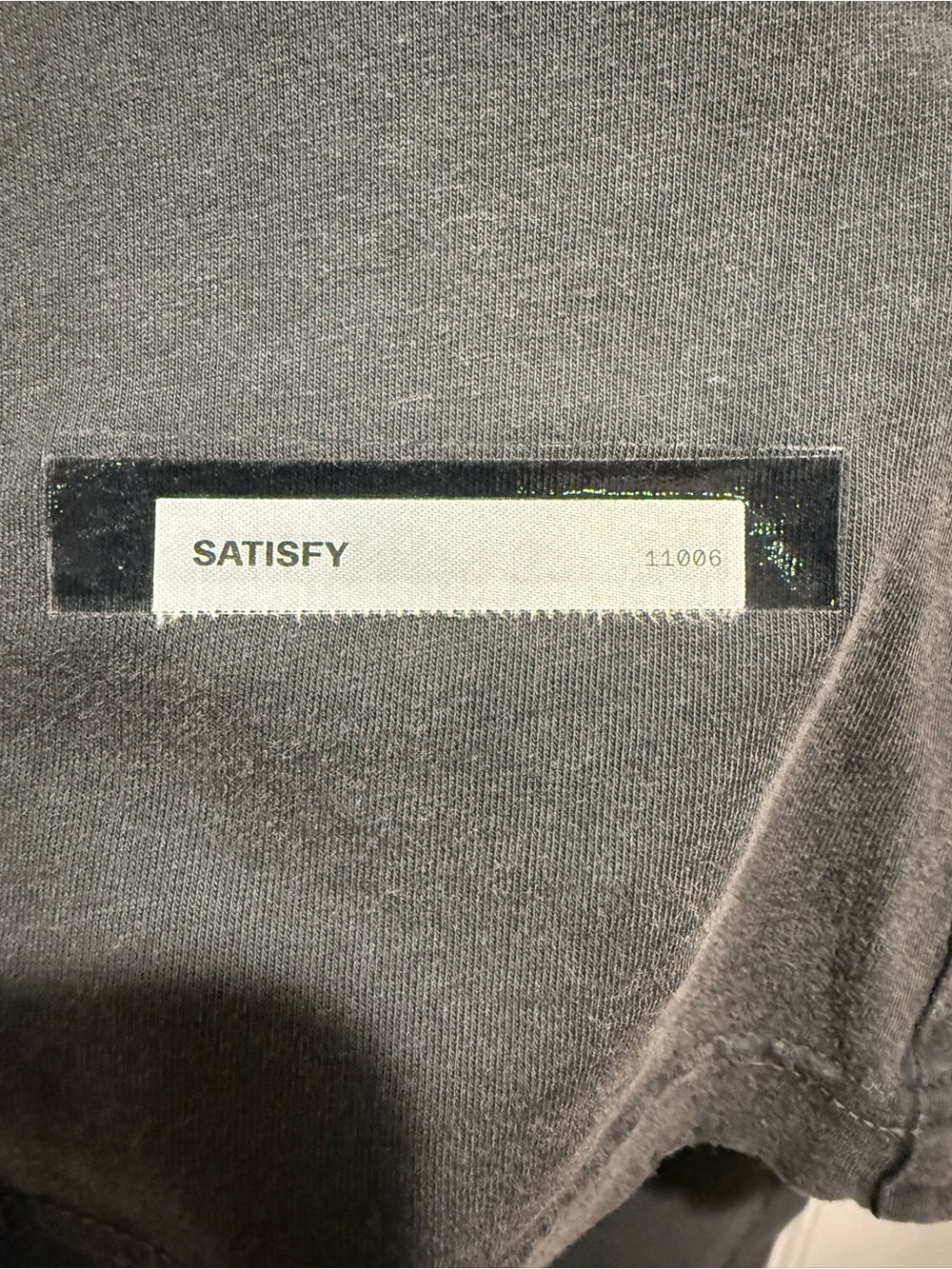 satisfy mothtech t-shirt - Picture 4 of 4